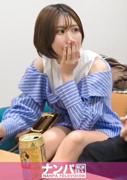 百戦錬磨のナンパ師のヤリ部屋で、連れ込みSEX隠し撮り 306 「マッサージしてあげるよ！」と言いつつ胸に手を伸ばしてSEX！あらわになった白くてスベスベの肌！チャラい男のテクでアンアン喘ぐ姿が撮られてるとも知らずに乱れる！