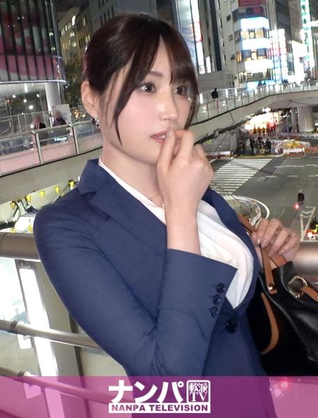 マジ軟派、初撮。 2039 品があって真面目かと思いきや、乳首を勃起させてよがりまくる敏感体質のどスケベな高身長スレンダー国語教師を渋谷でナンパ！遠距離恋愛の彼氏に内緒で一夜限りのNTRセックス。黒ストッキングは破るために履くものですw