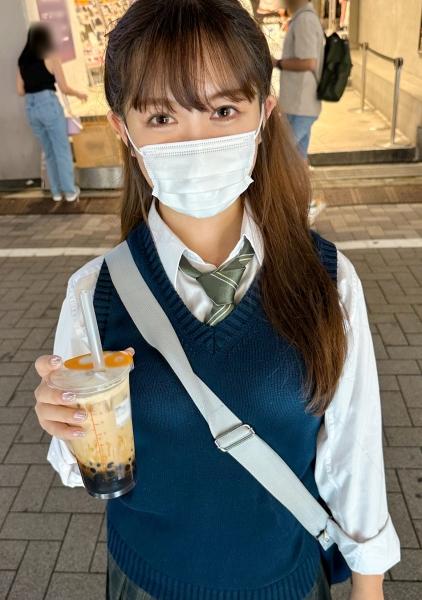 對一位擁有優越體格的優秀陸上特待生女生，進行人生中的第一次中出。
