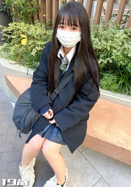 コスプレ姿の黒髪ロング清楚系美少女に中出し！！激しいプレイに悦ぶドM裏垢女子！小柄なカラダがぶっ壊れちゃうほどの強烈ピストン！