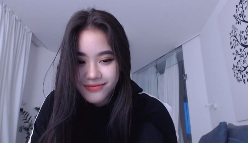 [歐美] Li Chang Show~待在家裡玩最好的朋友跳蛋先生~0312-1 | AVDAY | 亞洲最大A片網